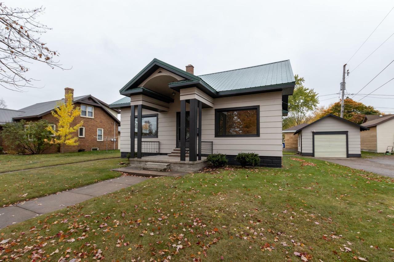 Property Photo:  304 Lake Street  WI 54452 