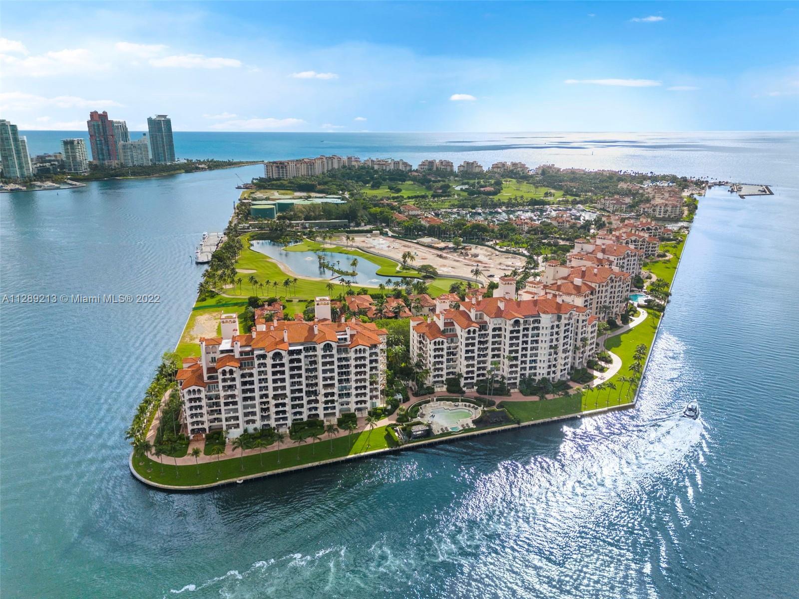 Property Photo: 5325 Fisher Island Dr 5325 FL 33109