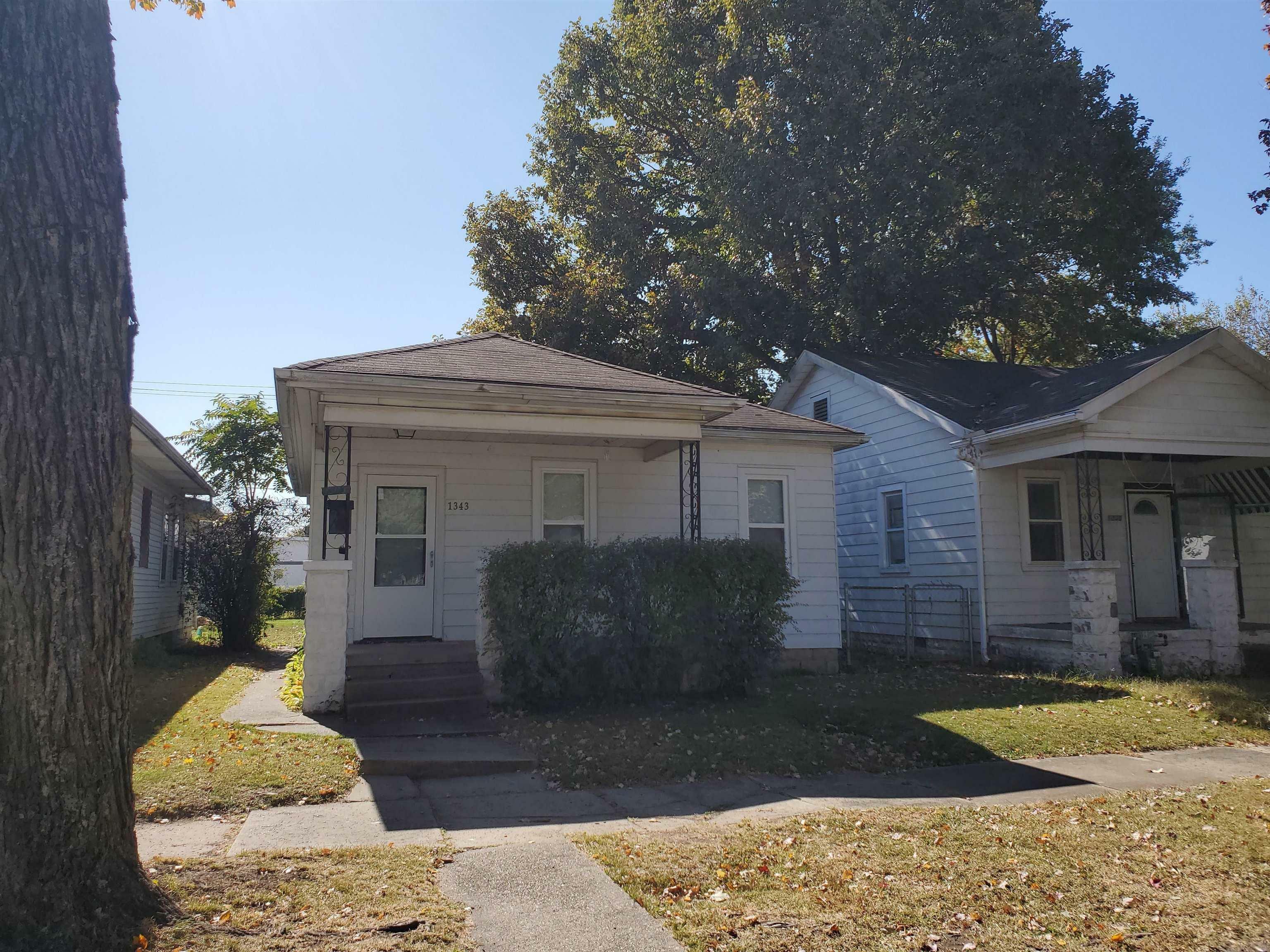 Property Photo:  1343 E Indiana Street  IN 47711 