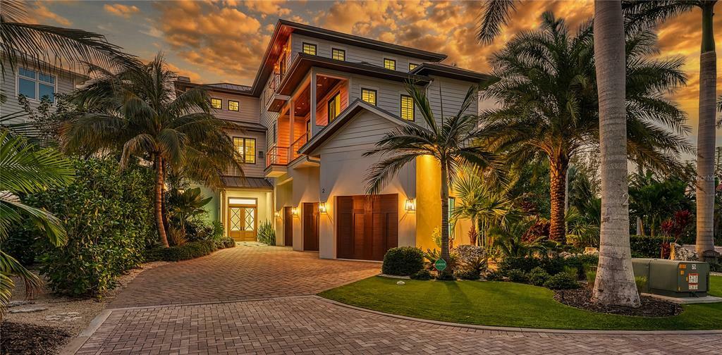 Property Photo: 5005 Gulf Of Mexico Drive 2 FL 34228