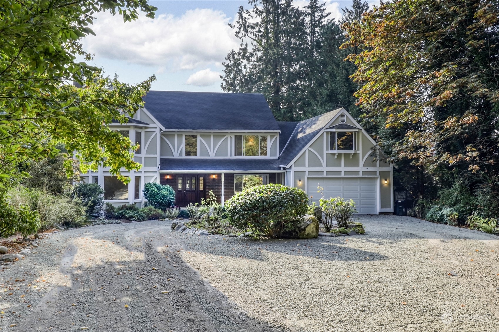 Property Photo:  14930 Sivertson Road NE  WA 98110 