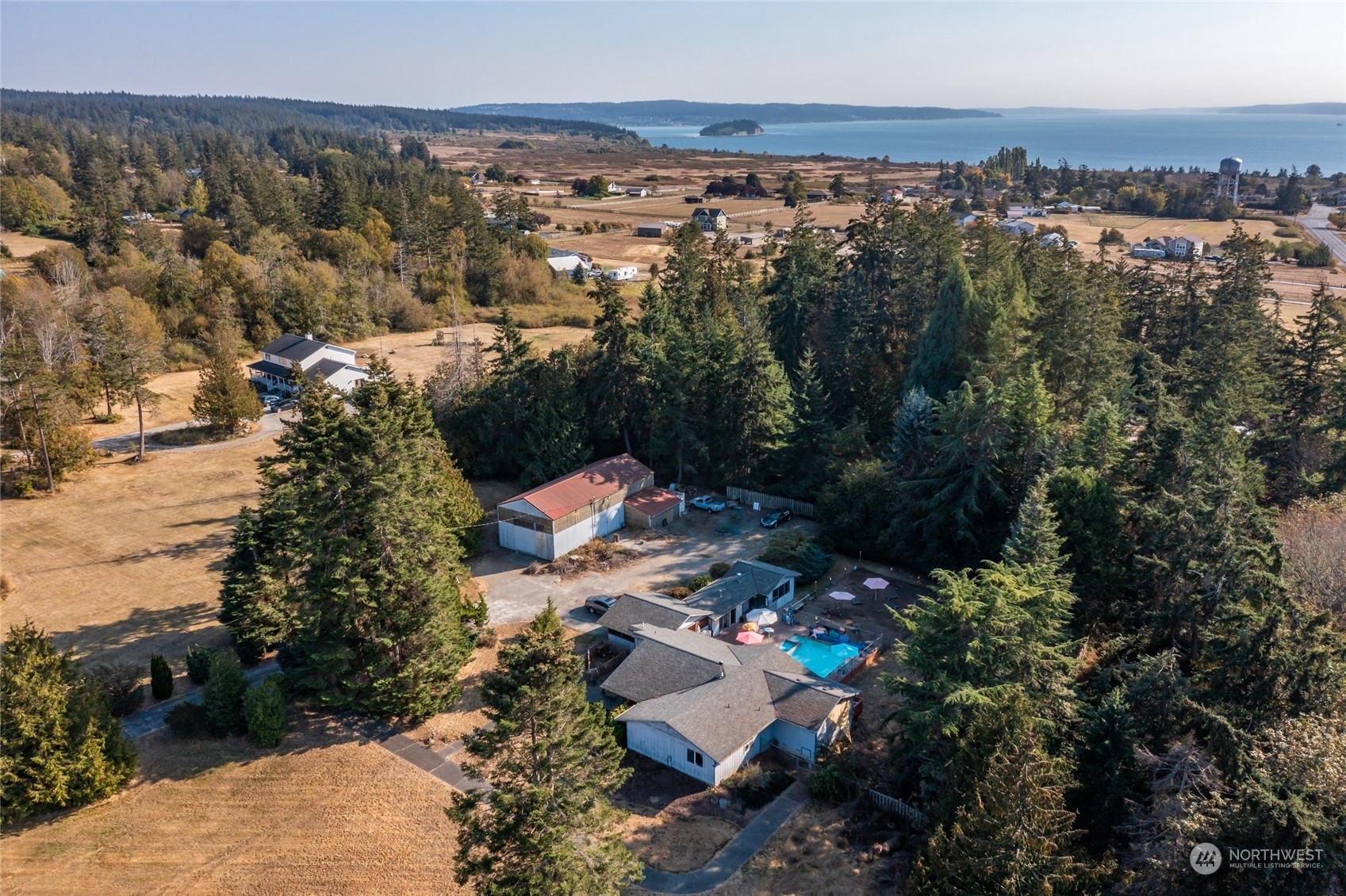 Property Photo:  410 Silver Lake Road  WA 98277 