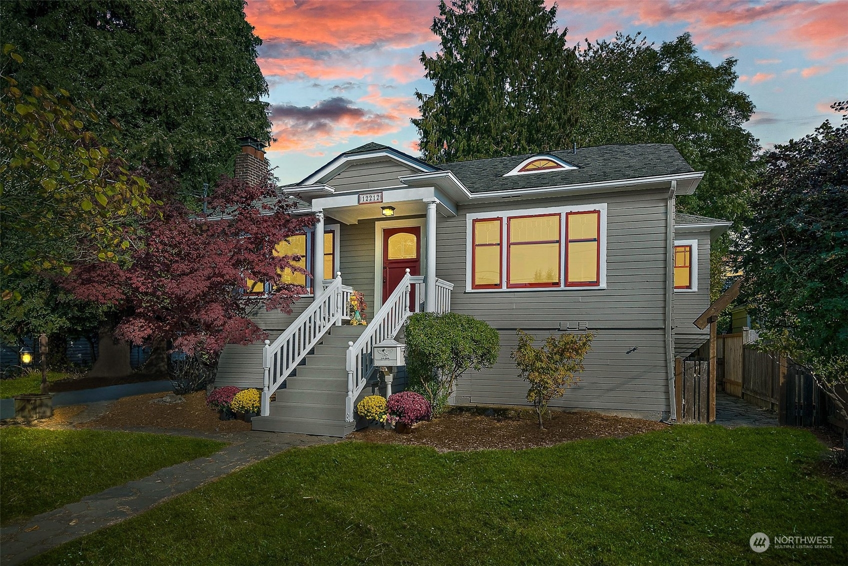 Property Photo: 12212 Phinney Avenue N WA 98133
