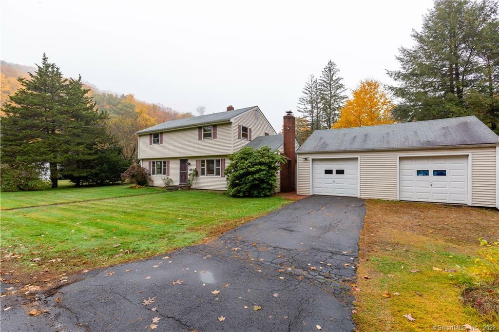 Property Photo:  10 Evergreen Road  CT 06001 