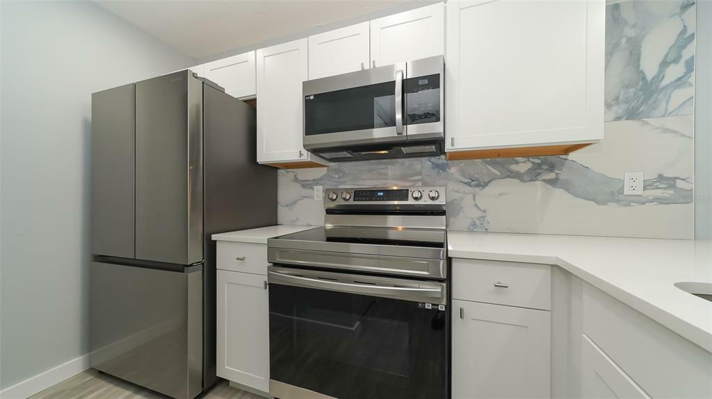 Property Photo: 3231 Beneva Road 203 FL 34232