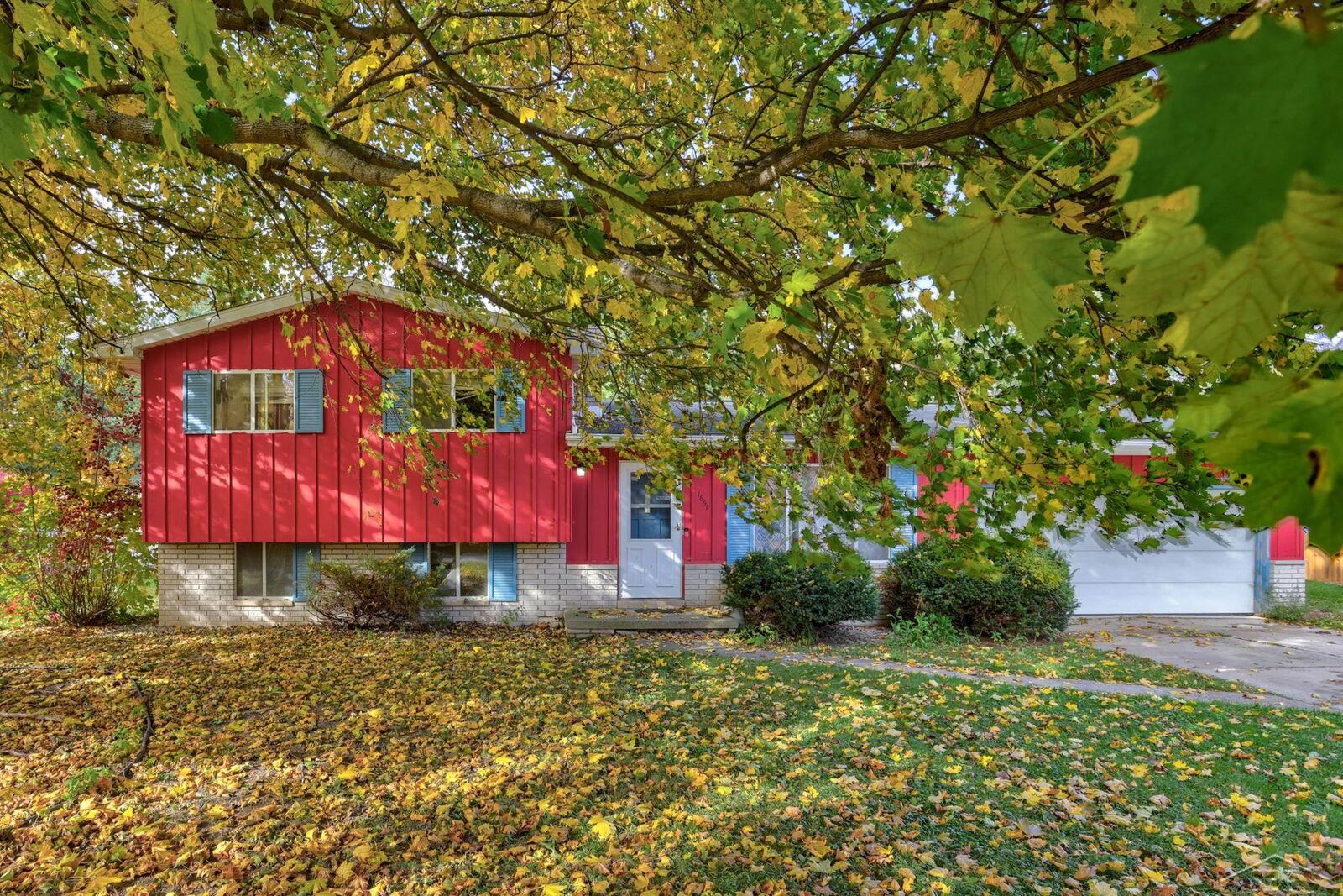 Property Photo: 1651 Briarson MI 48638