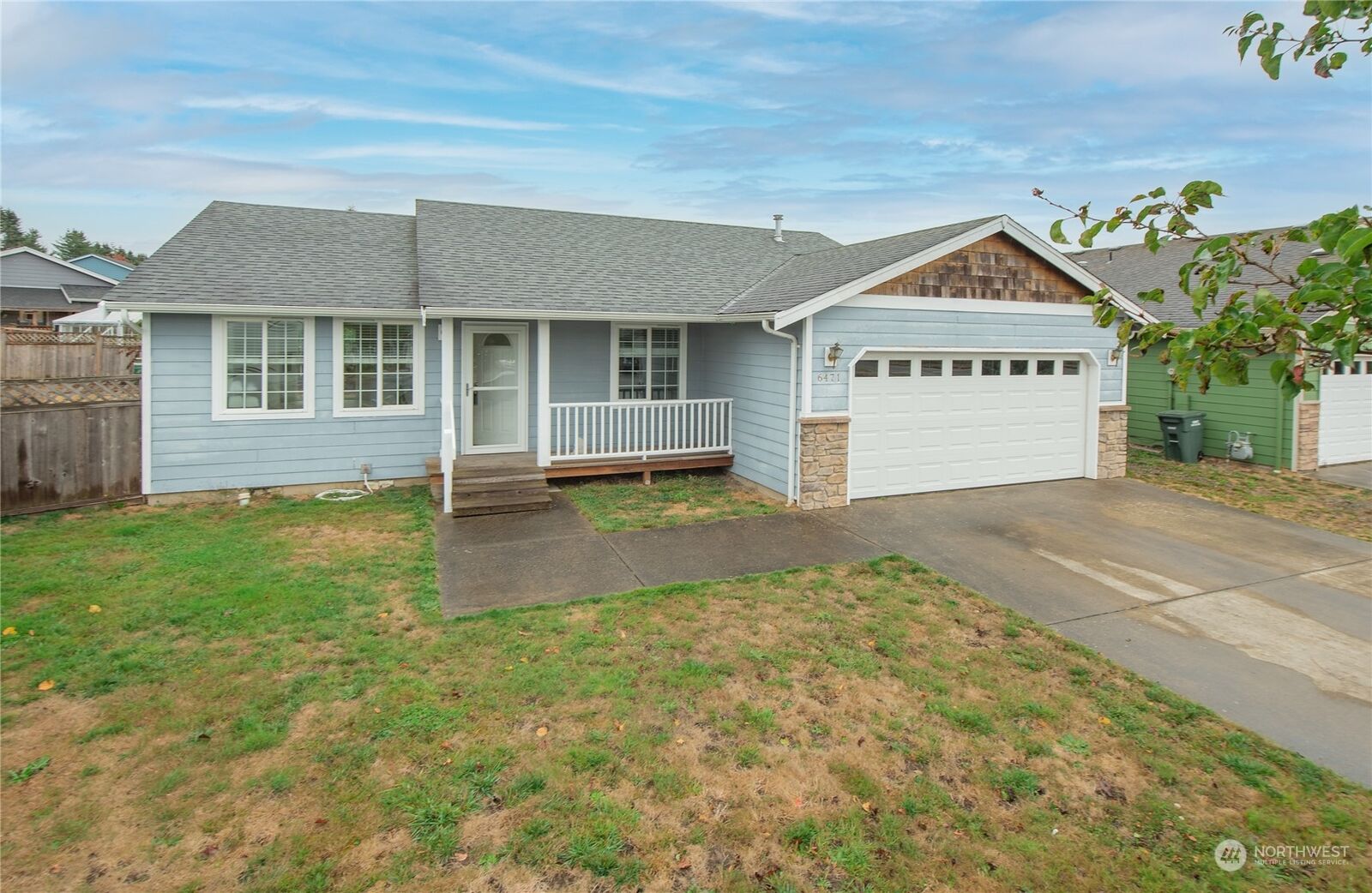 Property Photo:  6471 Portal Manor Drive  WA 98248 
