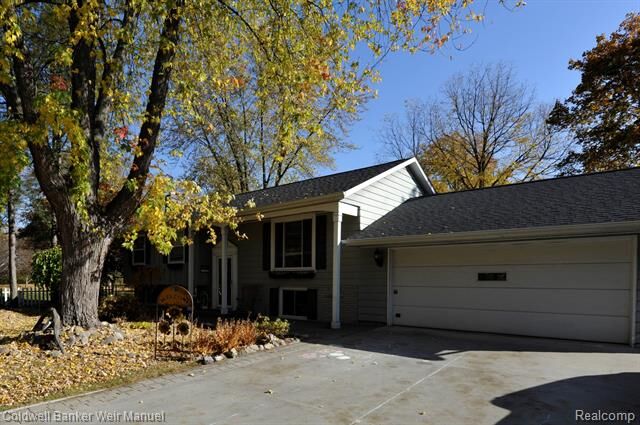 Property Photo:  451 Michigan Avenue  MI 48040 