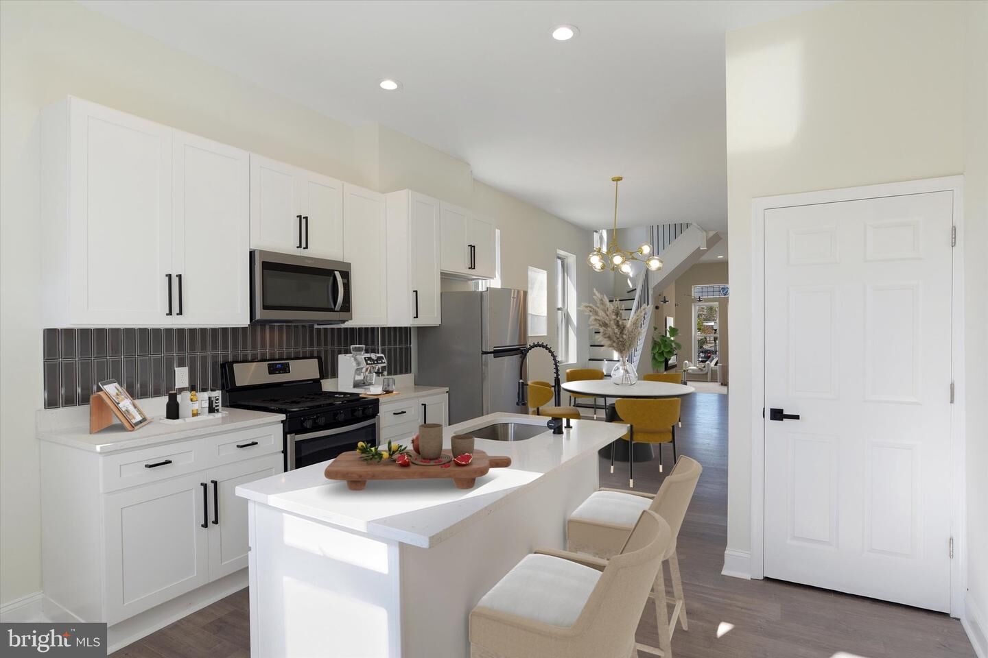 Property Photo:  2033 W Saratoga Street  MD 21223 