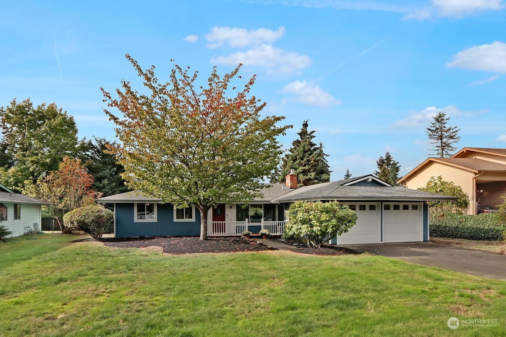 Property Photo:  22440 32nd Avenue W  WA 98036 