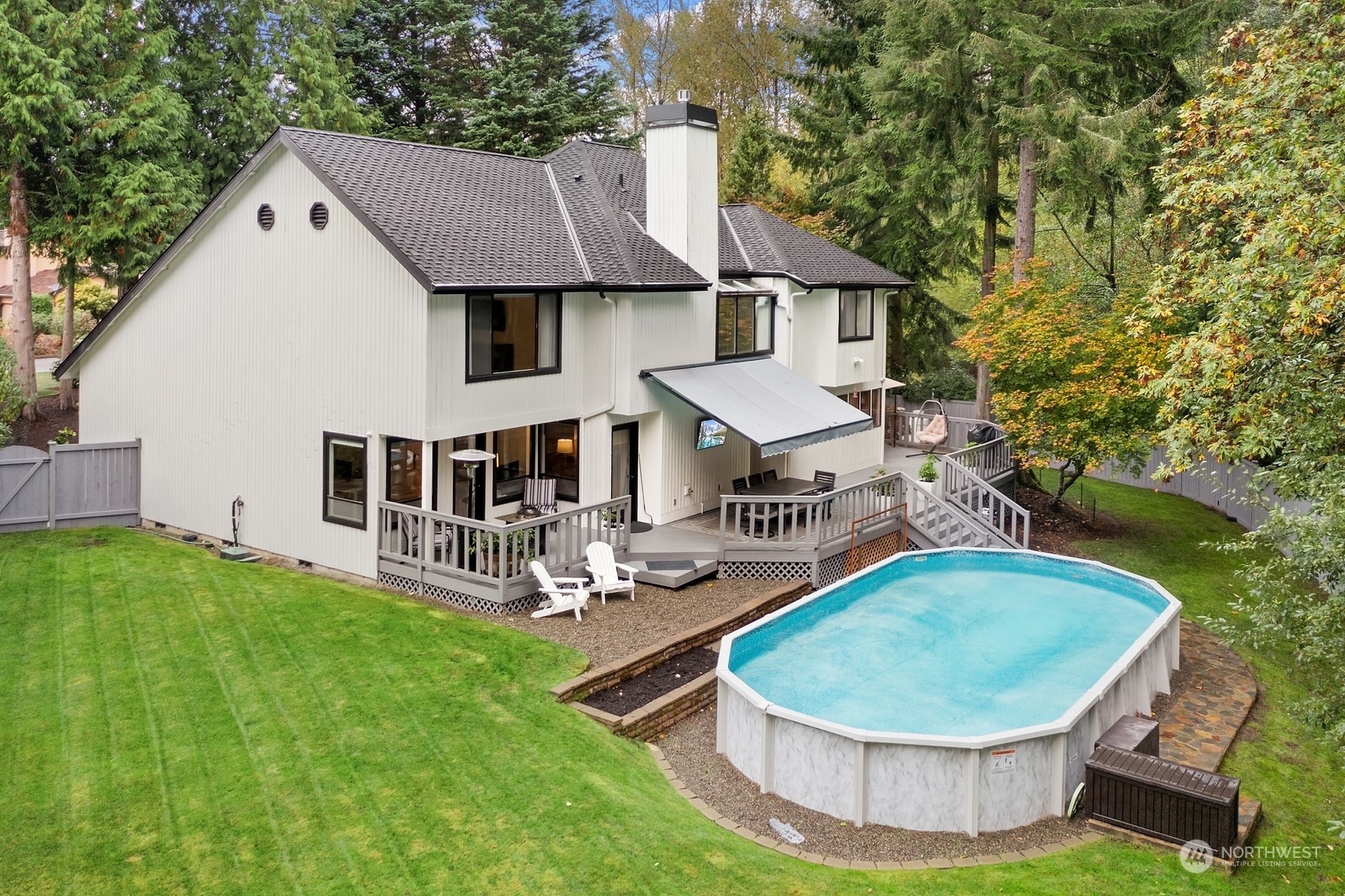 Property Photo:  16117 SE 170th Place  WA 98058 