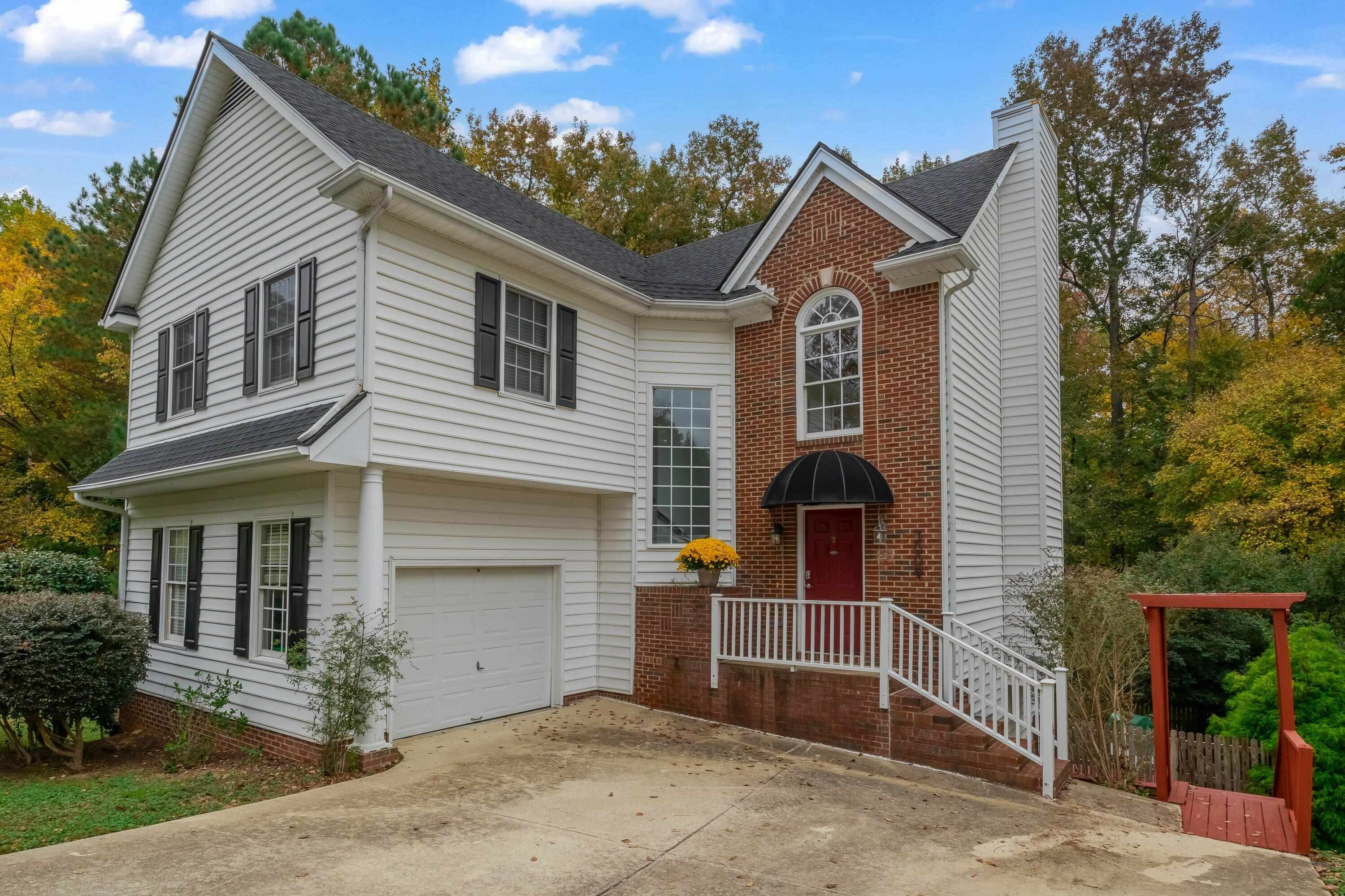 Property Photo: 3009 Englefield Drive NC 27615