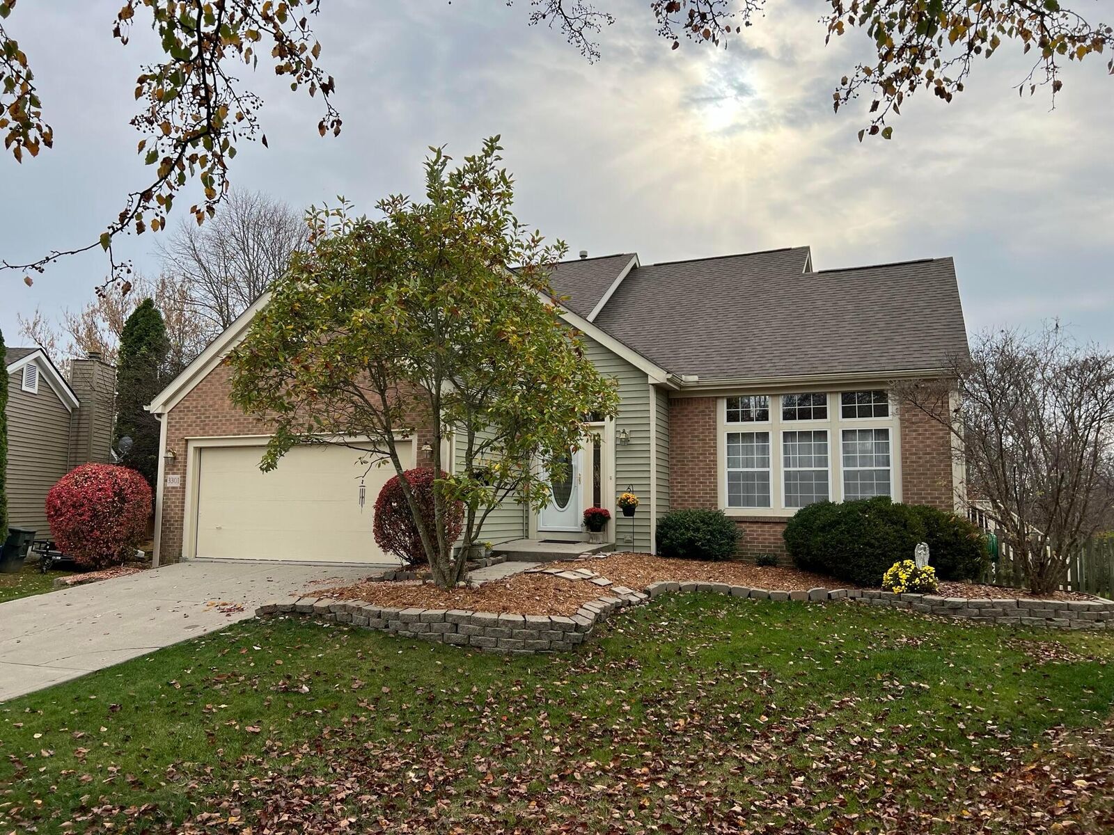 Property Photo:  3301 Aronimink Court  OH 43147