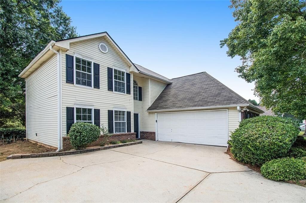 Property Photo:  12066 Fairway Overlook  GA 30215 