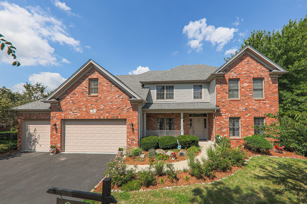 Property Photo: 5 Crenshaw Court IL 60490