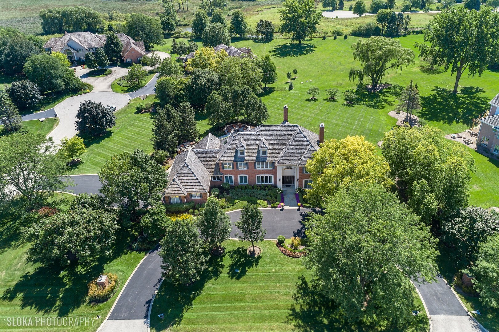 Property Photo: 1097 Glencrest Drive IL 60010