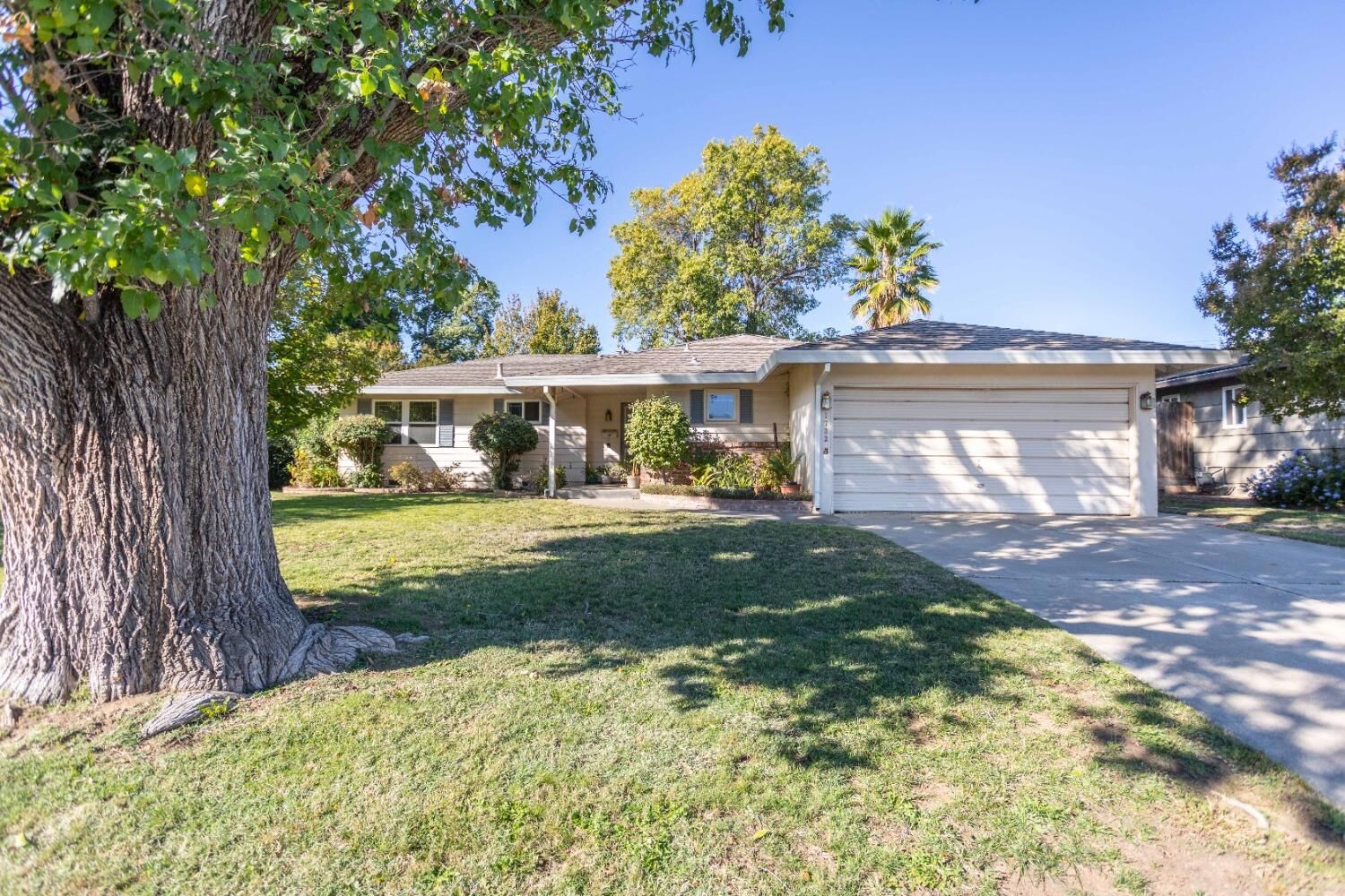 Property Photo: 1733 Mission Avenue CA 95608