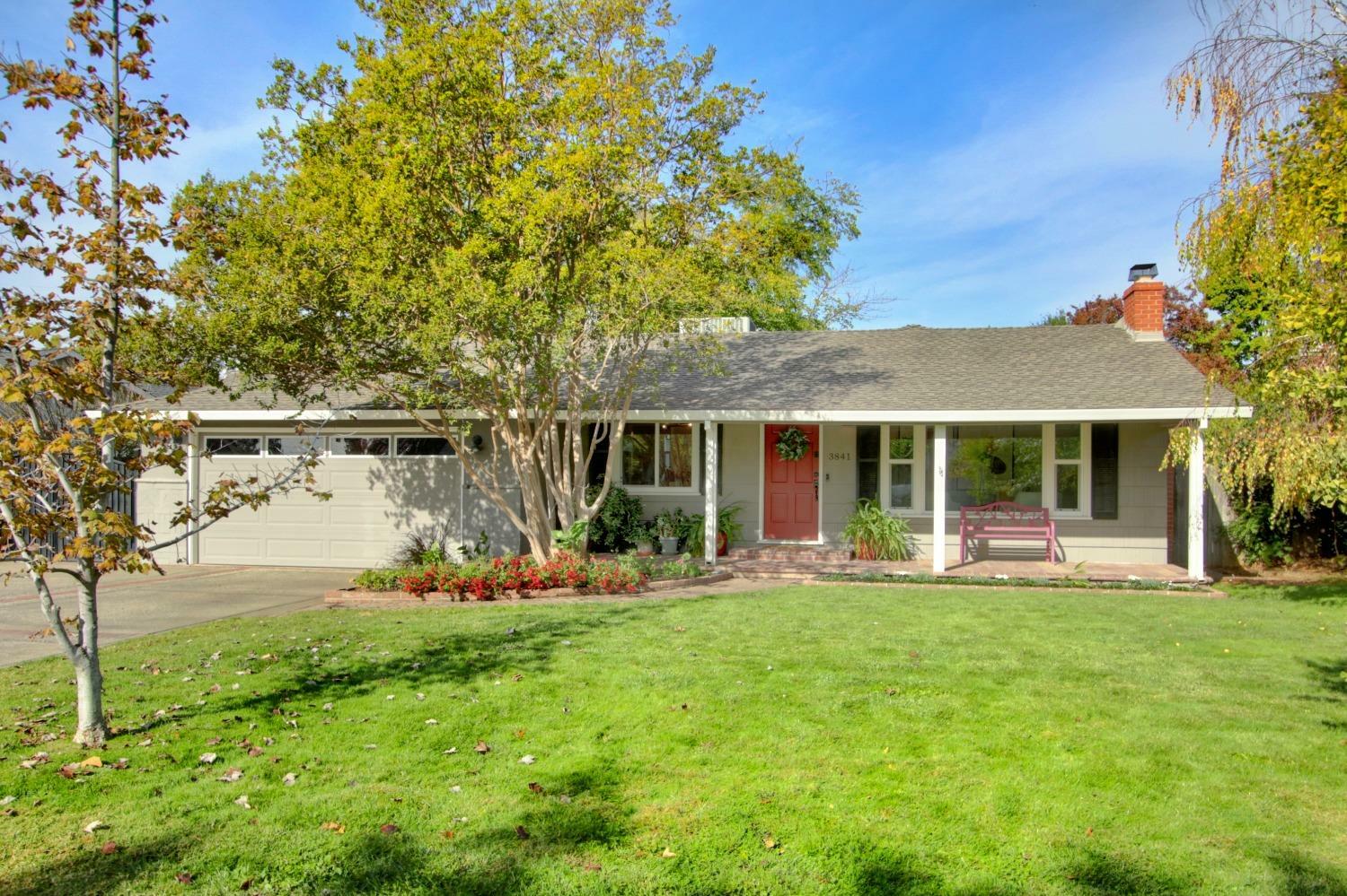 Property Photo:  3841 Esperanza Drive  CA 95864 