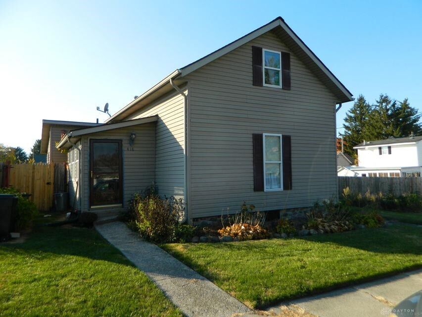 Property Photo: 416 S Washington Street OH 43072