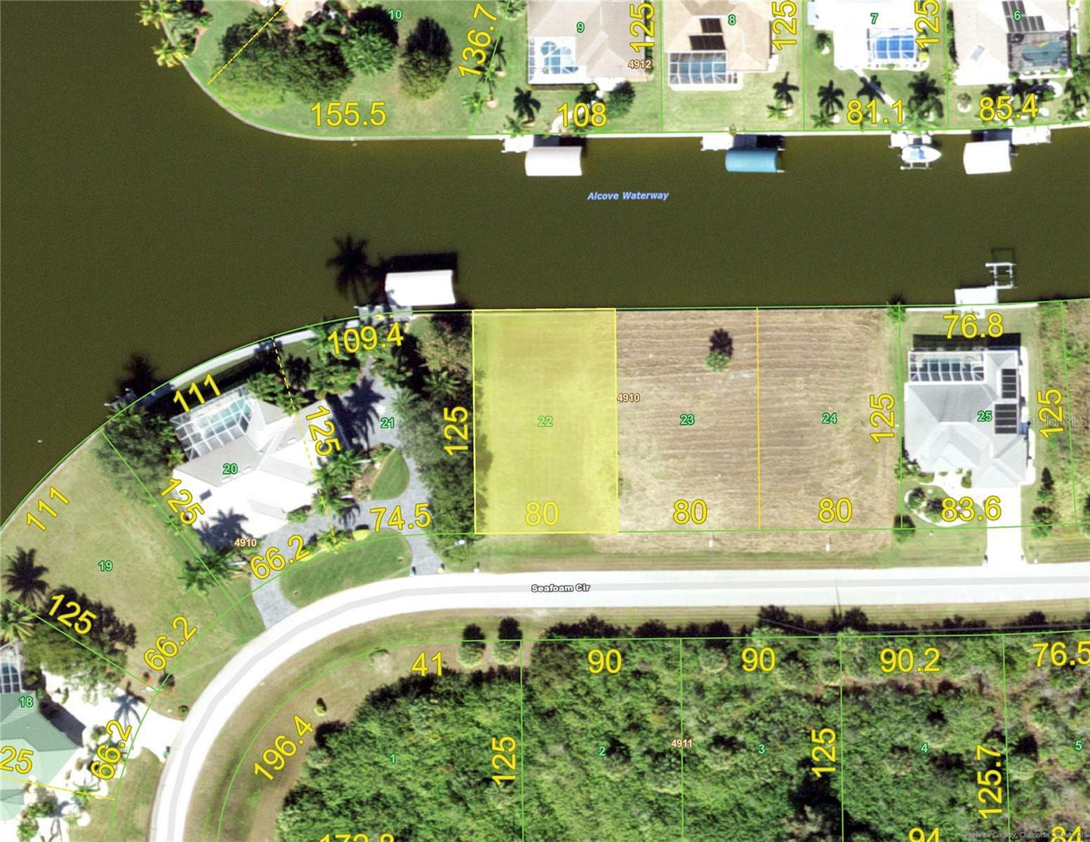 Property Photo: 15474 Seafoam Circle FL 33981