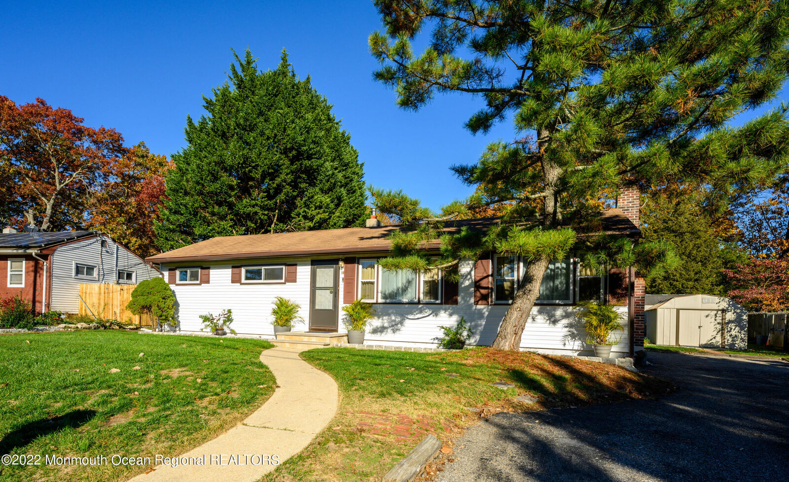 Property Photo:  13 Jeffery Lane  NJ 08724 