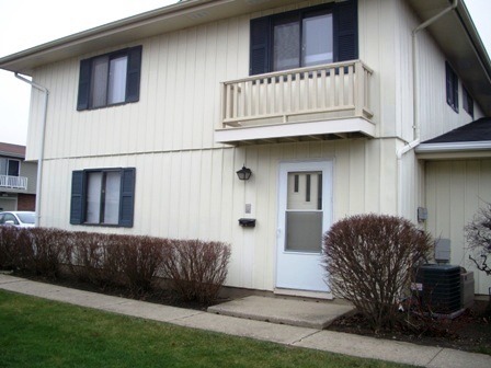 Property Photo:  1440 Tonset Lane 1440  IL 60193 