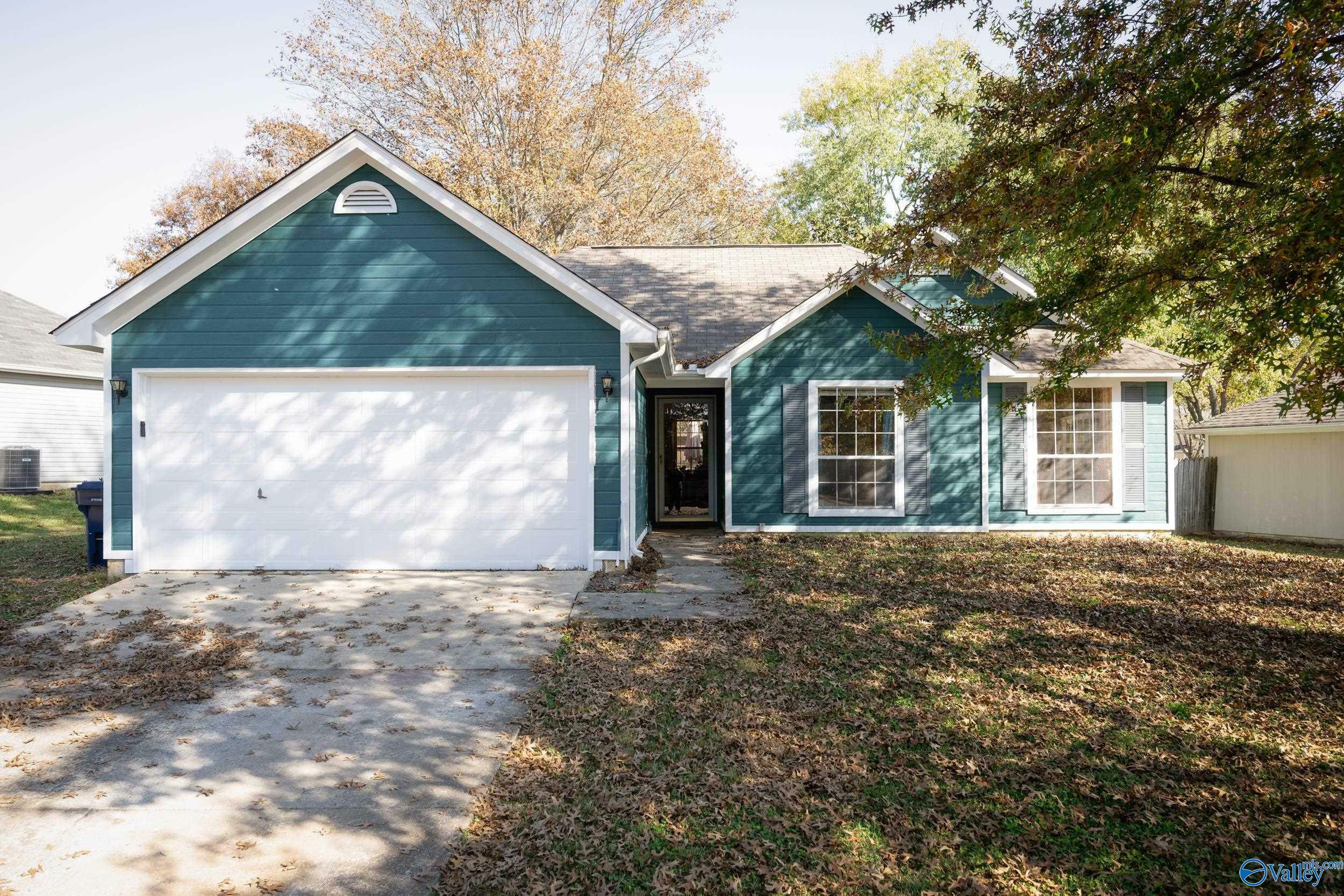 Property Photo:  210 Cypress Creek Drive  AL 35758 