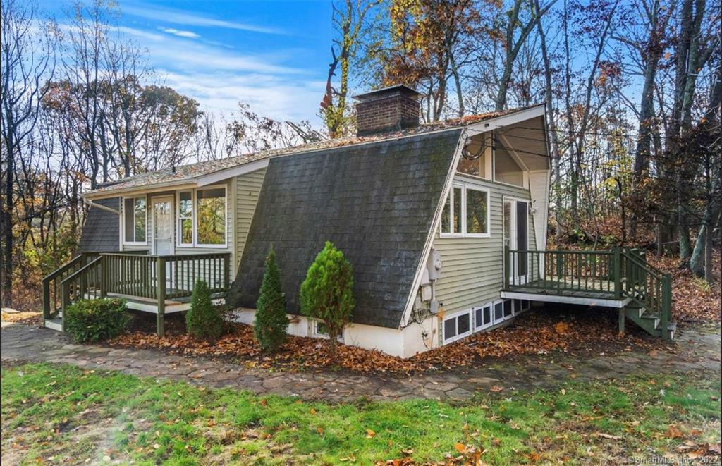 Property Photo:  113 Walnut Hill Road  CT 06333 