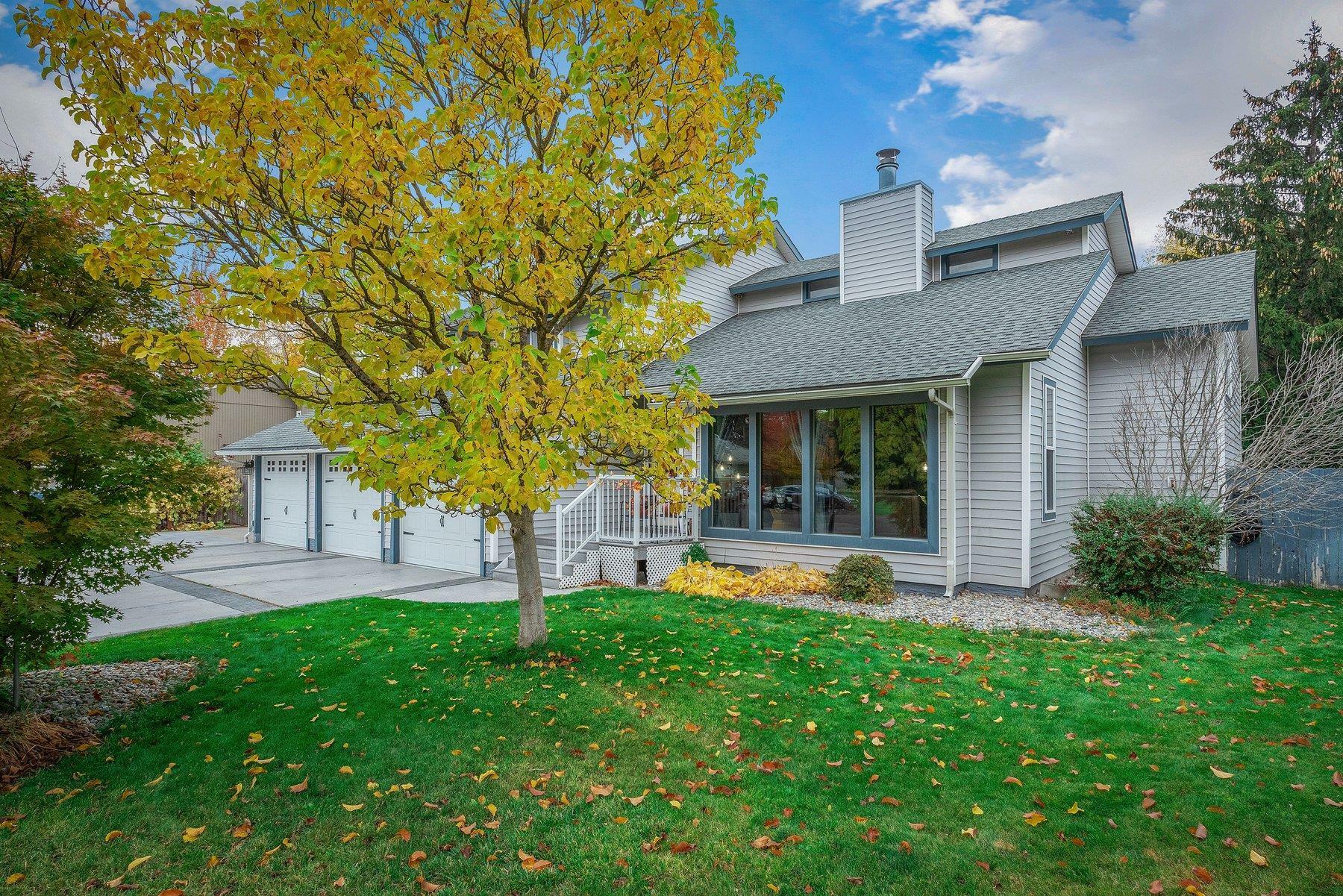 Property Photo: 6318 S Moran Dr WA 99223