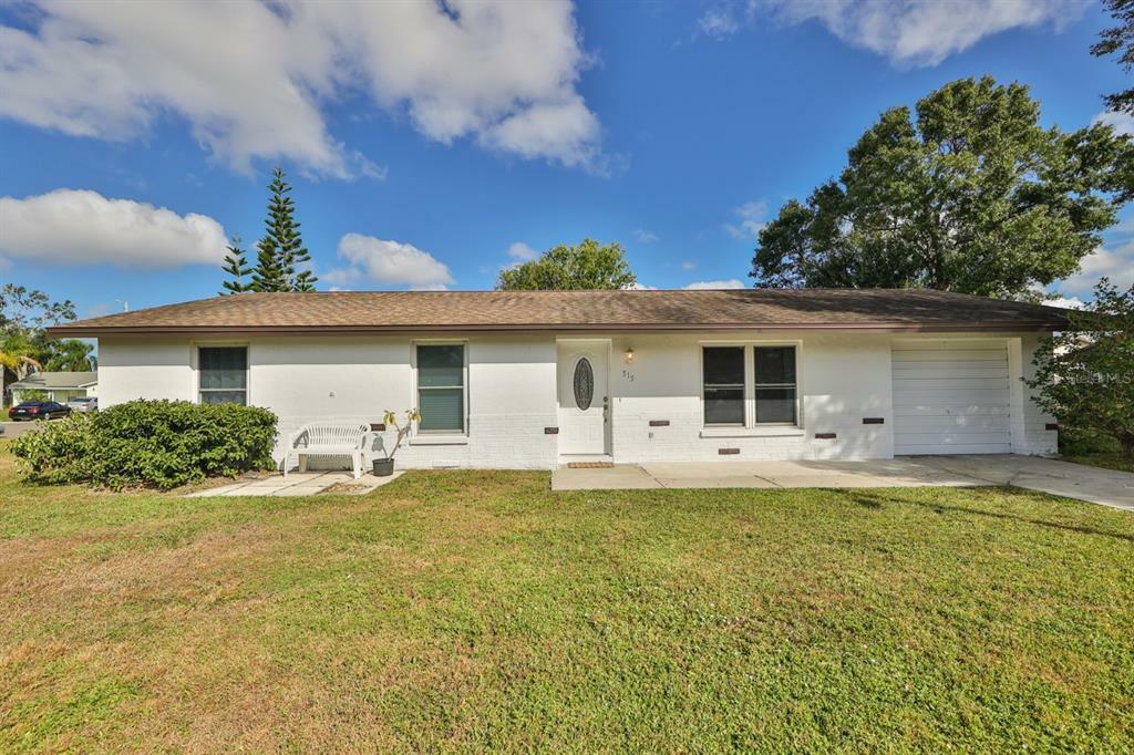 Property Photo:  515 Red Mangrove Lane  FL 33572 