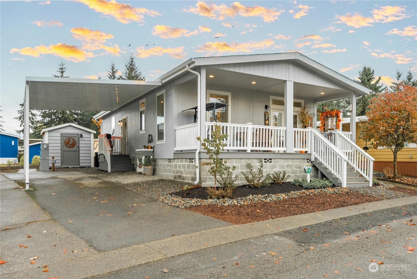 Property Photo:  1111 Archwood Drive SW 372  WA 98502 