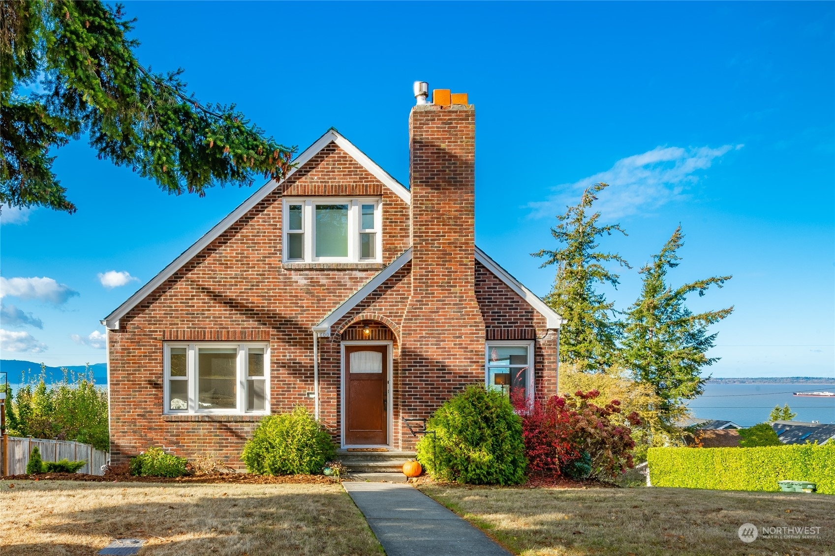 Property Photo: 600 14th Street WA 98225