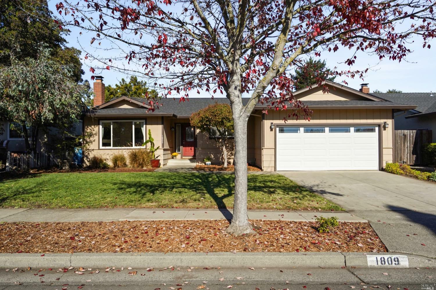 Property Photo:  1809 Fenwick Place  CA 95401 