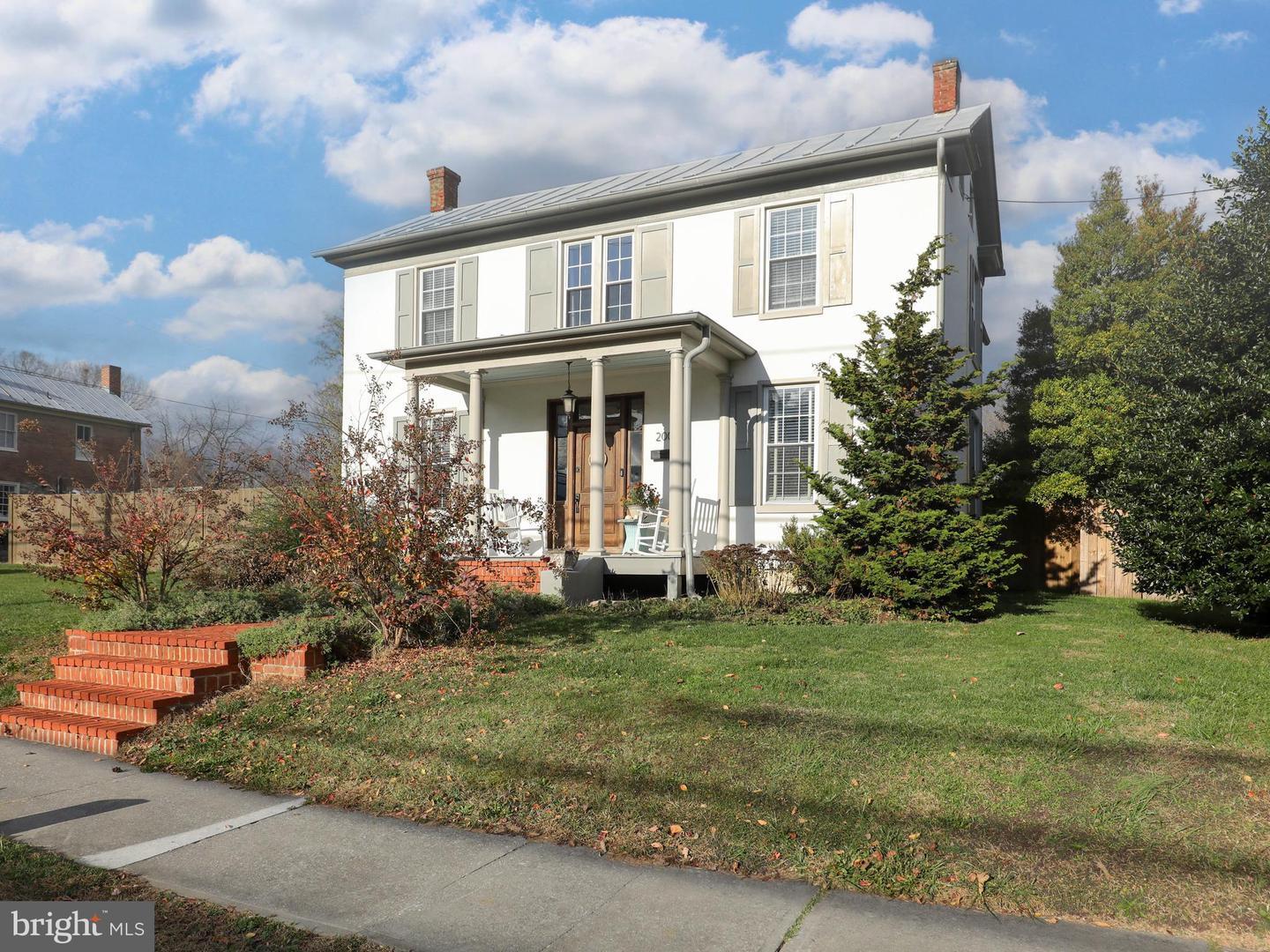 Property Photo:  200 E Main Street  VA 22611 