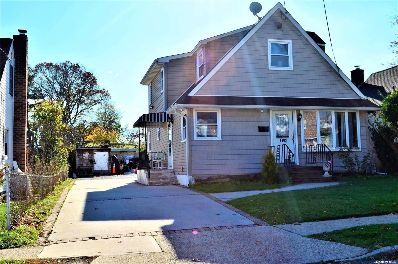 Property Photo: 1403 Rosser Avenue NY 11003