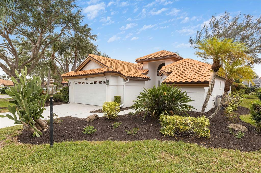 Property Photo:  1116 Harbor Town Way  FL 34292 