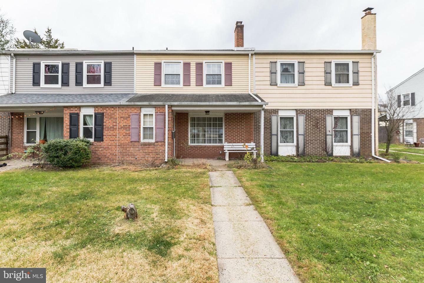 Property Photo:  213 Madison Court  PA 18951 