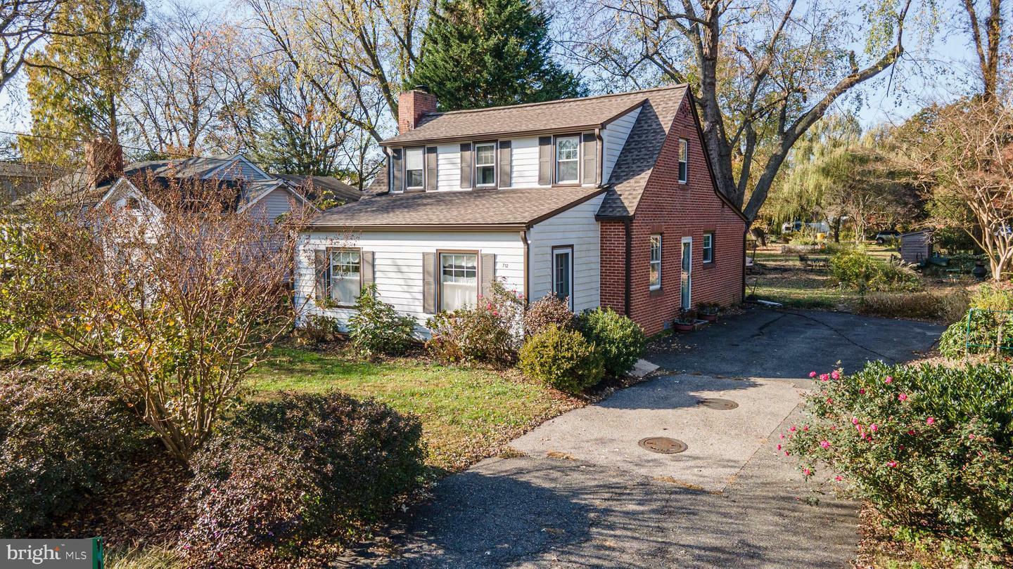 Property Photo:  712 Red Cedar Road  MD 21409 