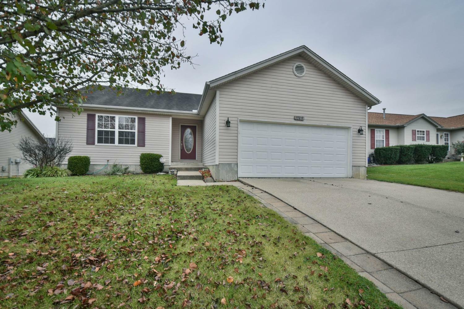 Property Photo:  1245 Gilday Ct  OH 45013 