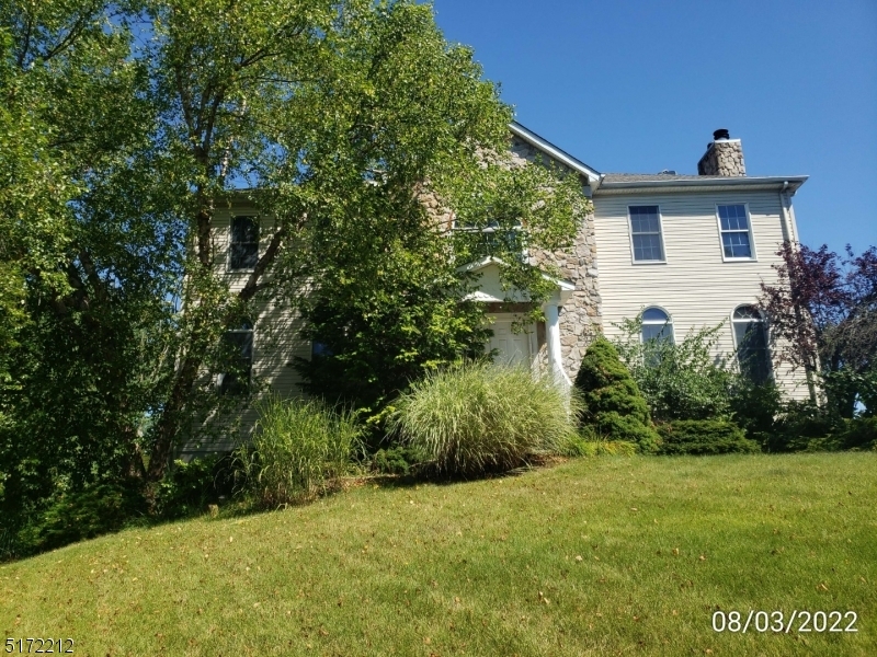 Property Photo: 40 Horseneck Rd NJ 07045