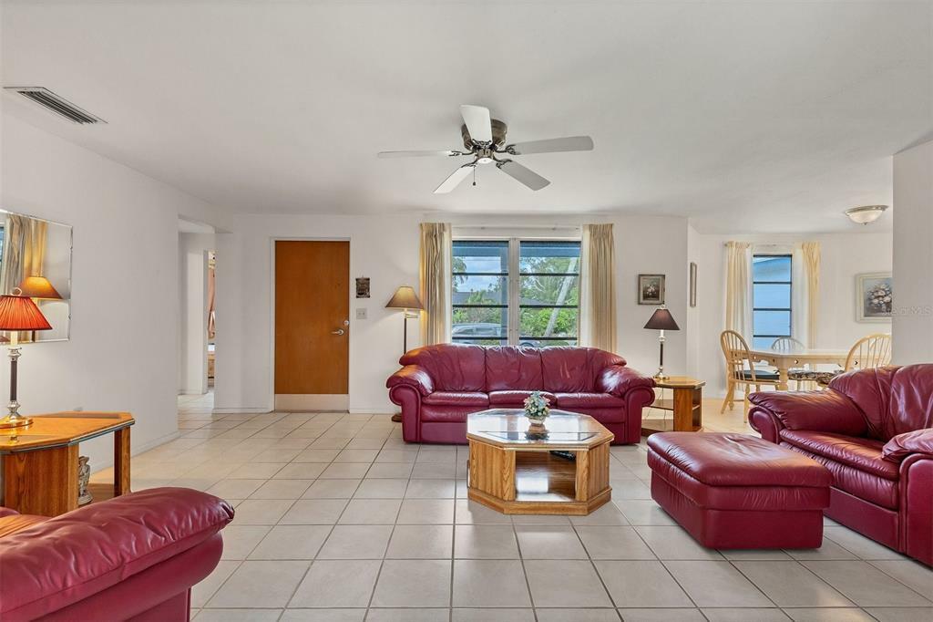 Property Photo:  2962 Homasassa Road  FL 34239 