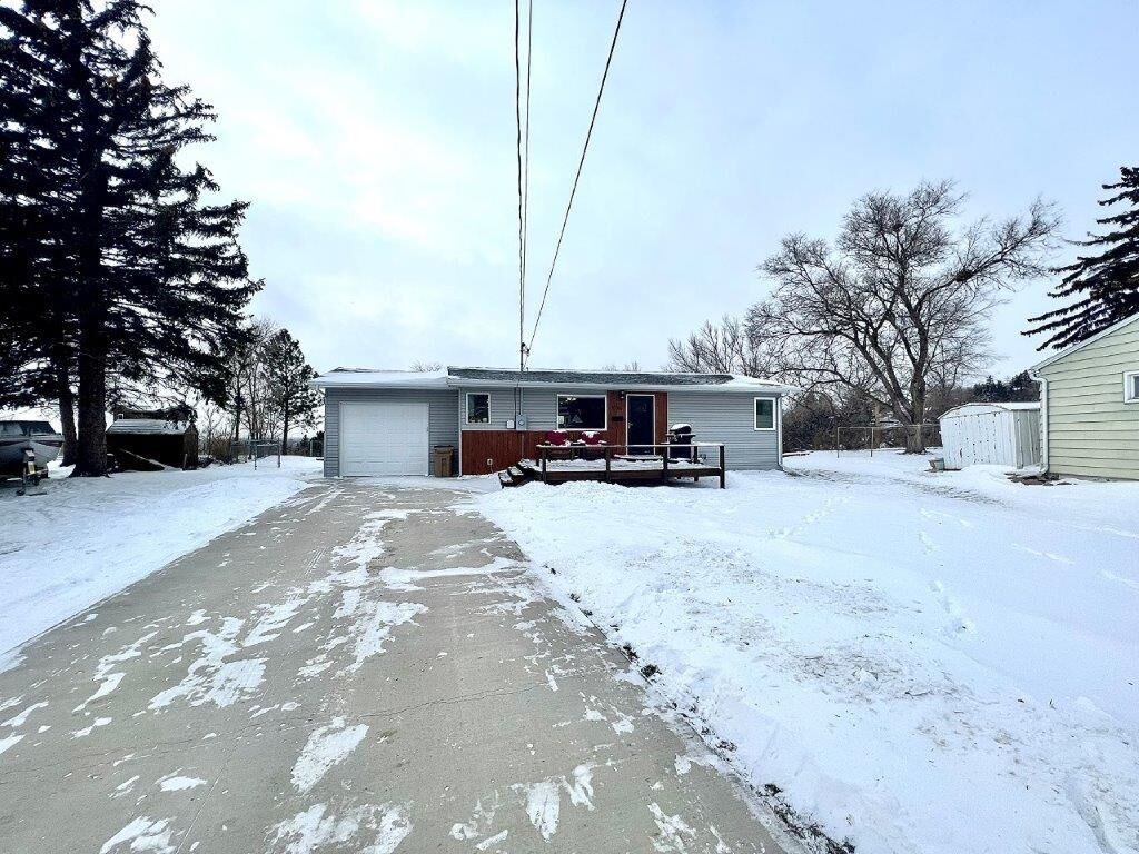 Property Photo:  1114 4th St NE  ND 58703 