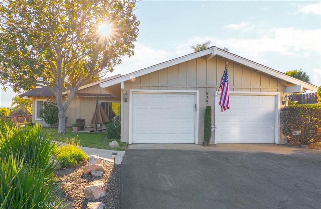 Property Photo:  929 Pepper Tree Lane  CA 92028 