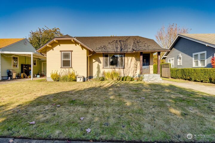 Property Photo:  2818 Field Street  WA 98632 