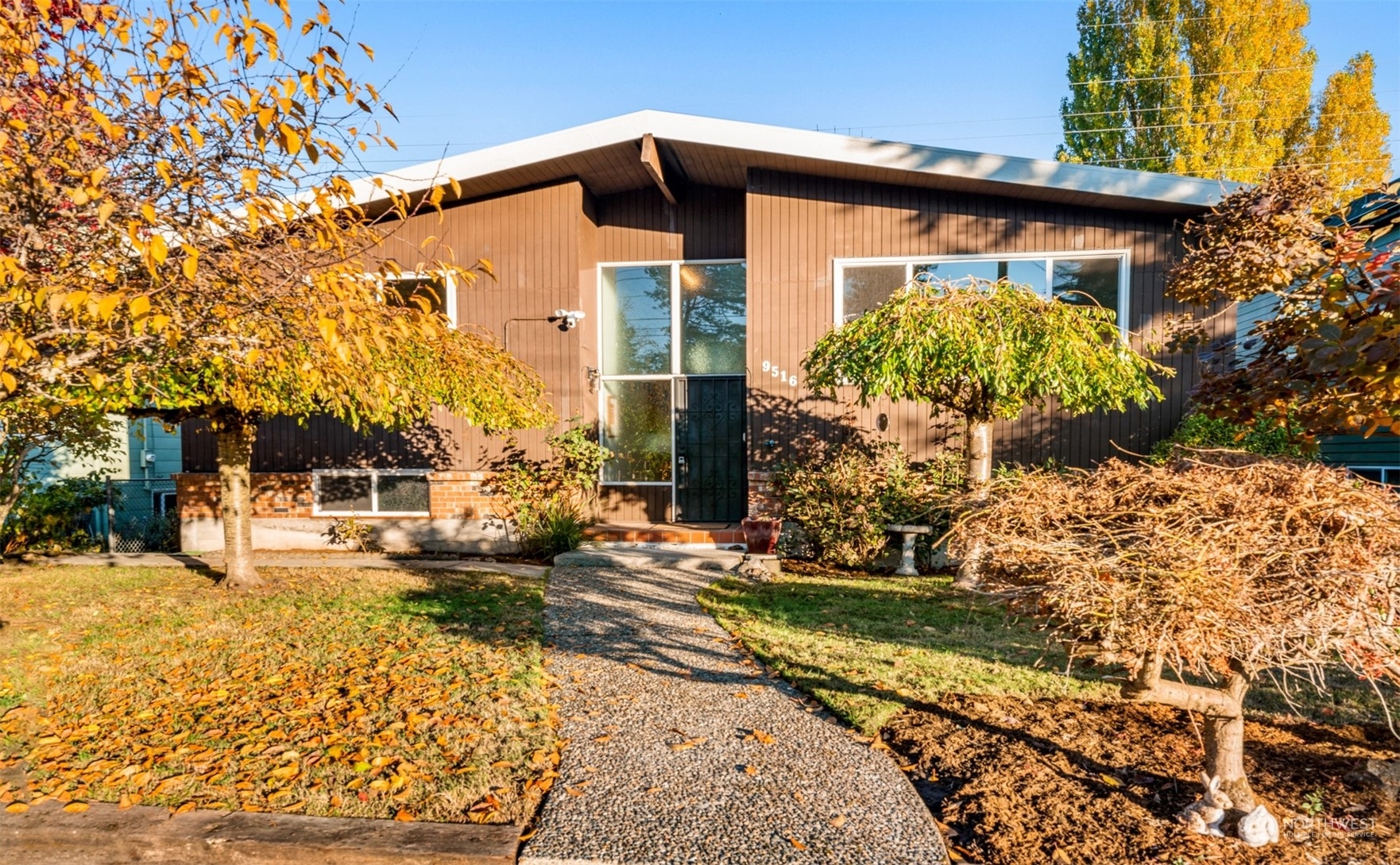 Property Photo:  9516 Evanston Avenue N  WA 98103 