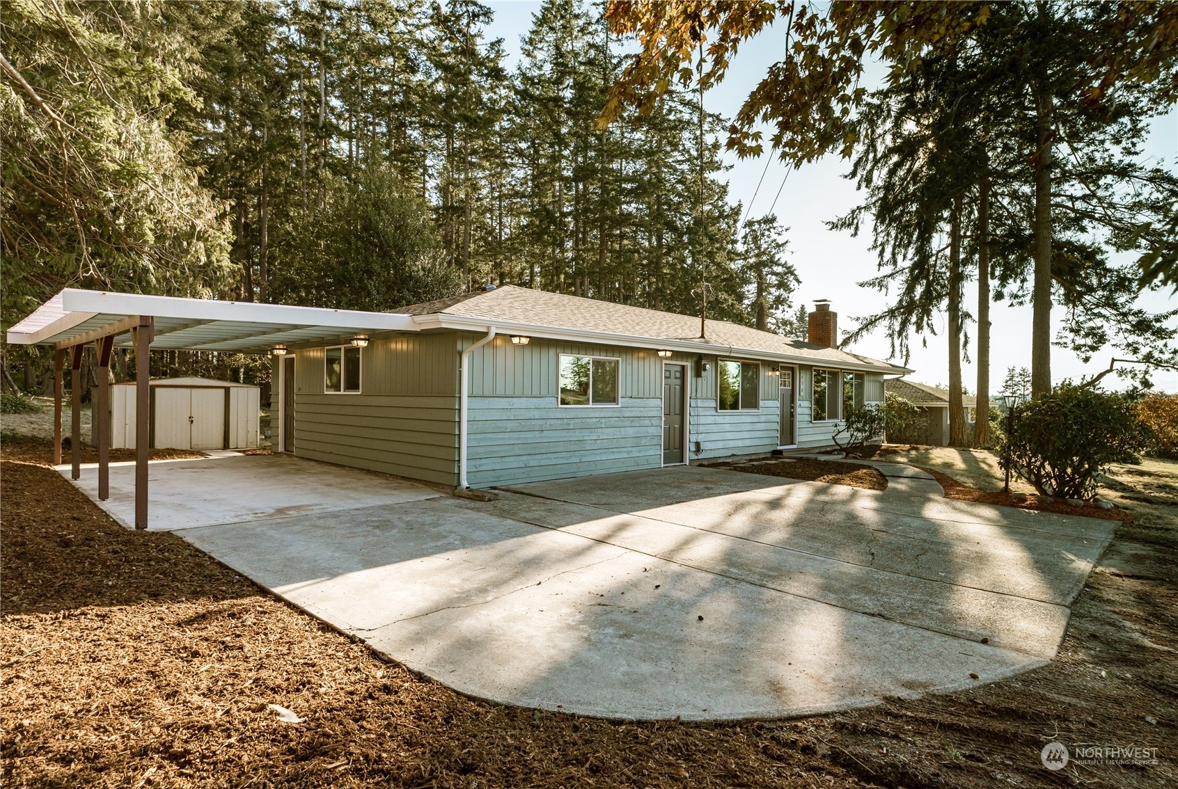 Property Photo: 2458 Monticello Way WA 98277