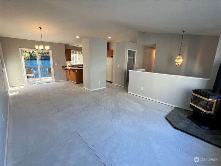 Property Photo:  503 Dogwood Court  WA 98252 