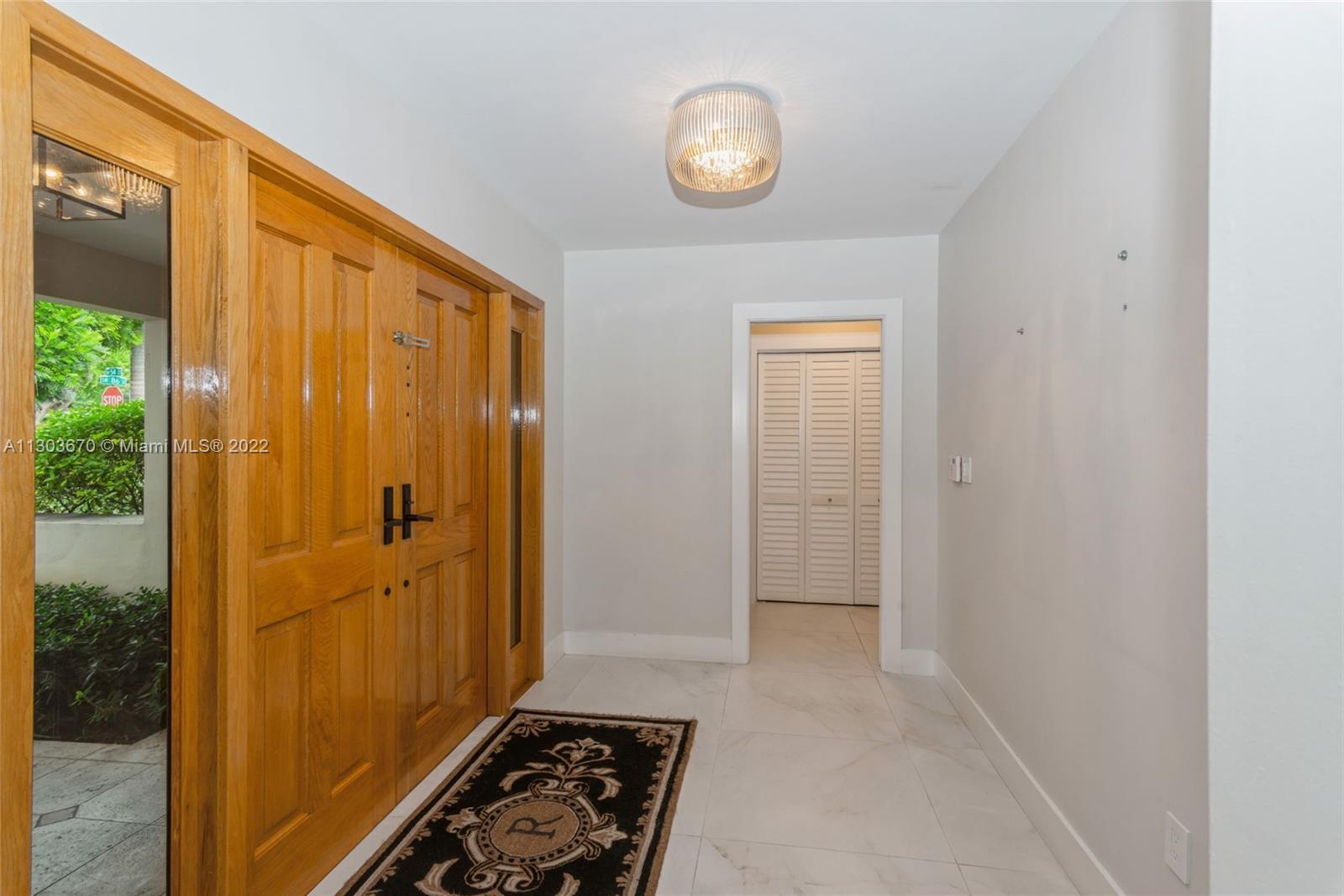 Property Photo:  5400 SW 86th St  FL 33143 