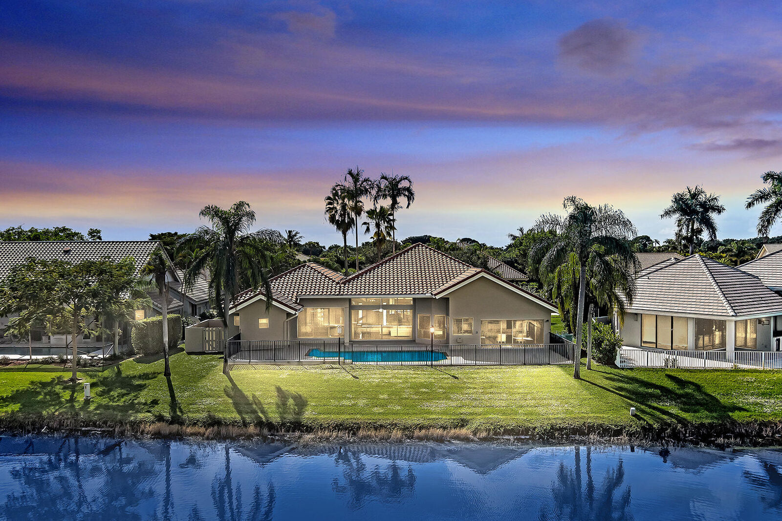 Property Photo: 10747 Stonebridge Boulevard FL 33498