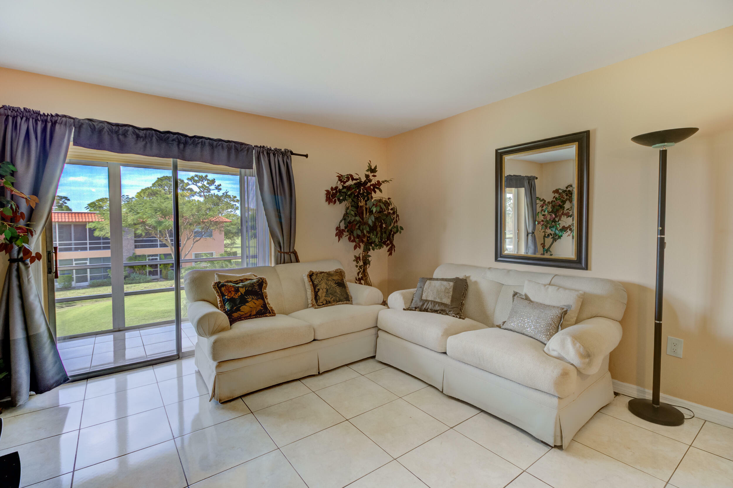 Property Photo:  1961 SW Palm City Road 31 G  FL 34994 